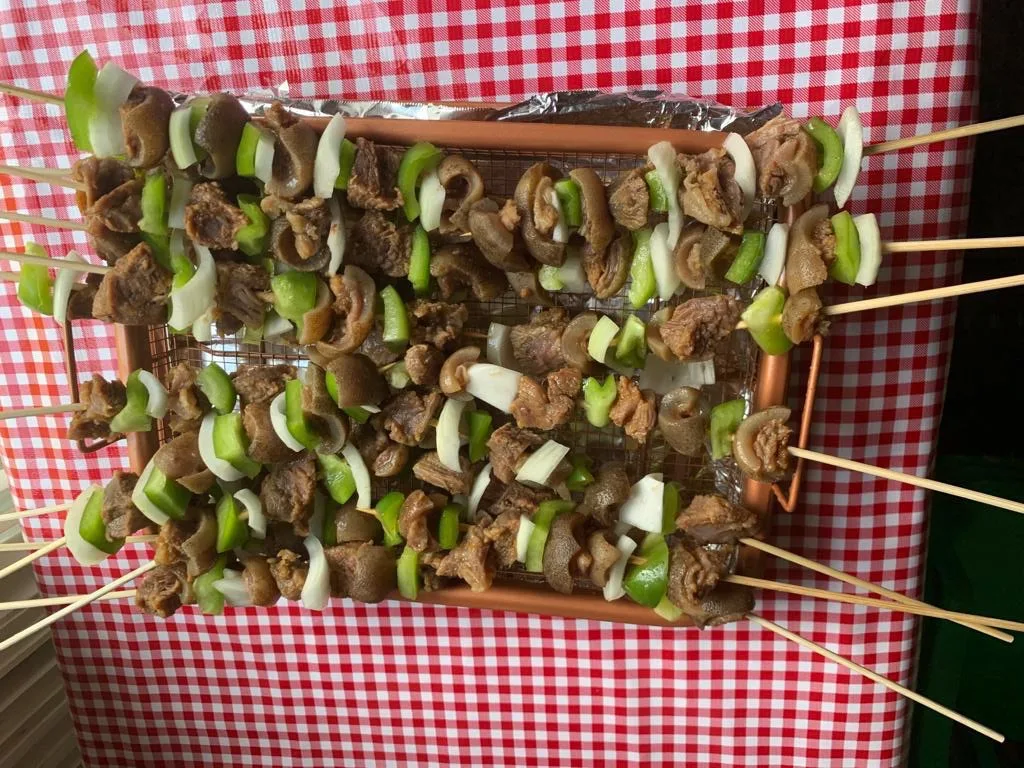 Suya skewers with onion and green pepper.